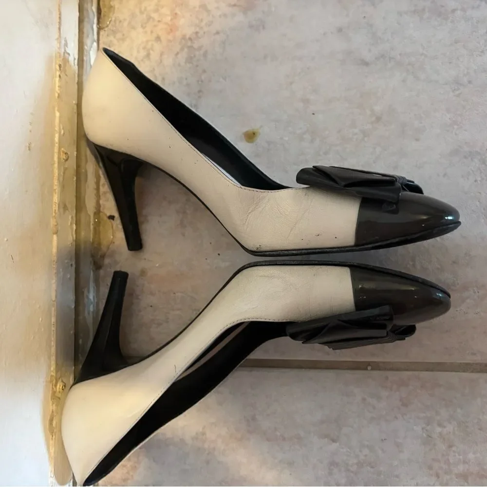 Bottega Veneta dress shoes pumps colorblock heels baby doll logo bow design